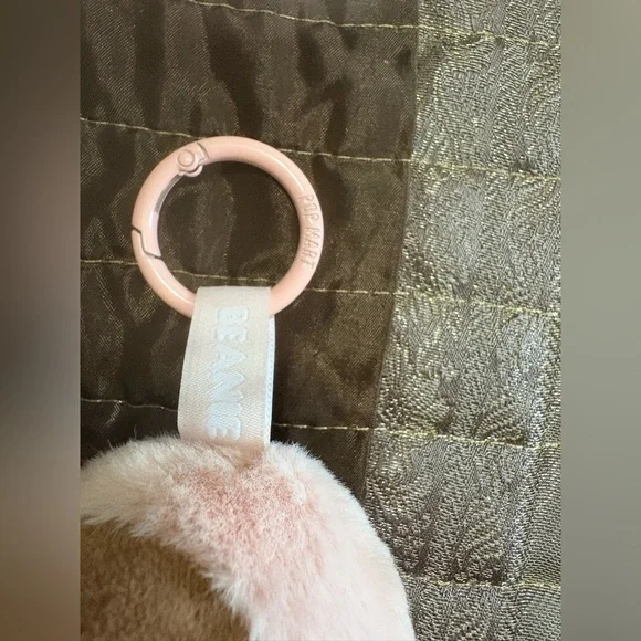 POP MART Pucky Beanie Bubble Up Plush Pendant - Pretty Bubble - Picture 5 of 9